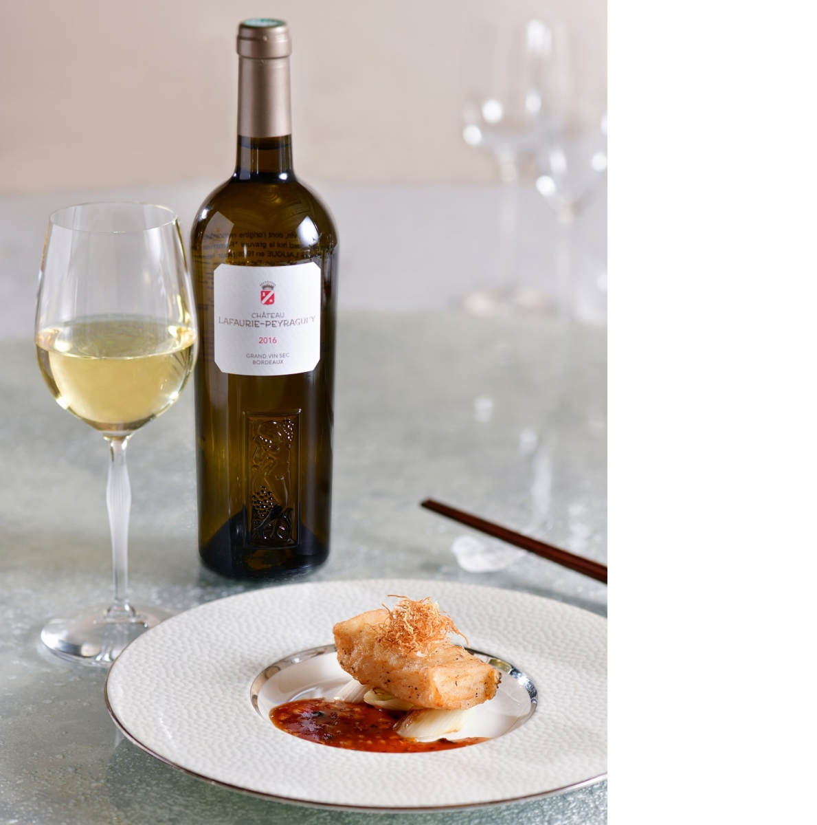 當米芝蓮粵菜遇上法國水晶！明閣 x Lalique亞洲首個「天然頌讚」閃爍宴席